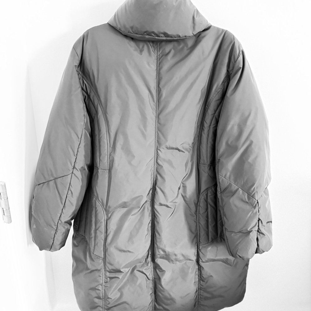 Larry Levine Down Puffer Coat --2X - Picture 4 of 7